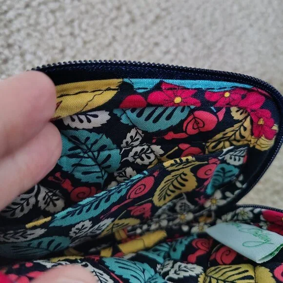 Vera Bradley Indiana Rose and Happy Snails Set - Picture 11 of 11